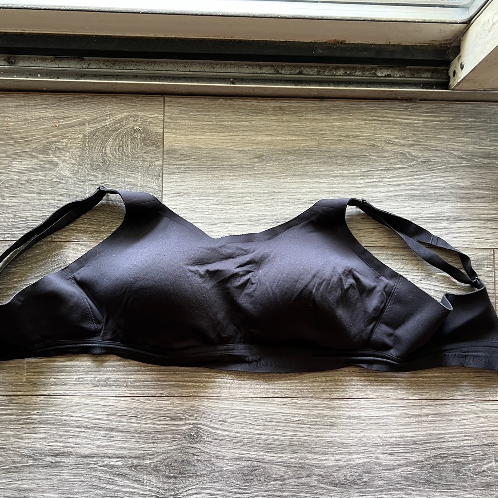 LuluLemon Sports Bra sz D36